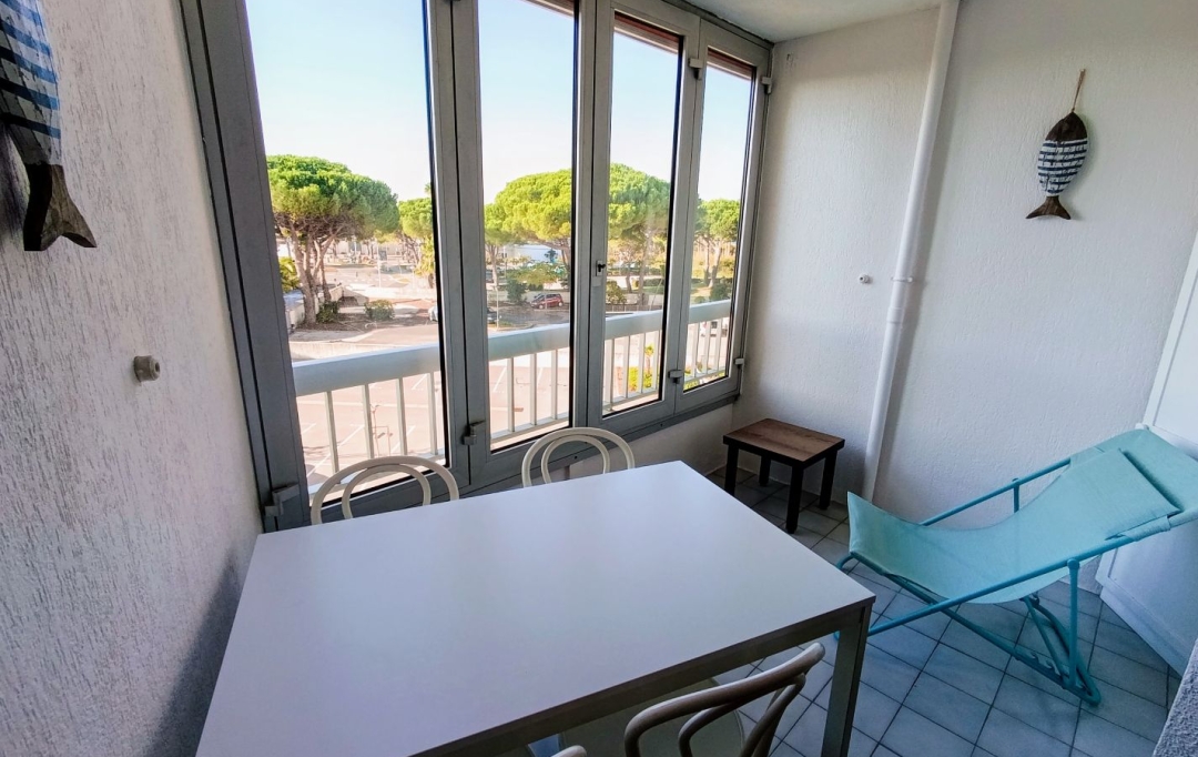 API AGENCE : Apartment | LE GRAU-DU-ROI (30240) | 30 m2 | 350 € 