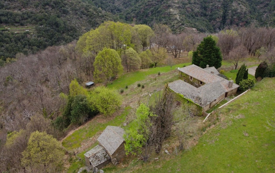 API AGENCE : Domaines / Propriétés | SAINT-GERMAIN-DE-CALBERTE (48370) | 160 m2 | 590 000 € 